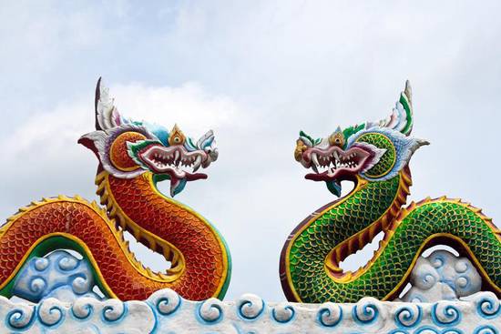 今日日期属龙人今日财运(如何把握财富机会)