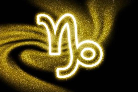 摩羯座女生今天运势查询(看看今天的星象如何)