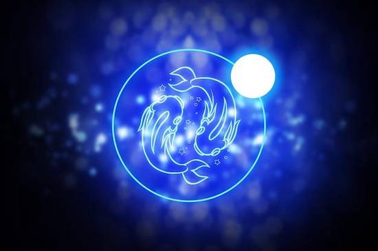 怎么判断双鱼座女生动心了(探秘双鱼女心理揭秘她们动心的细节)