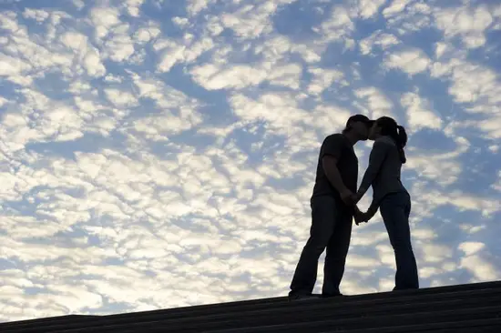 五行缺金男孩取名字姓冯(如何选择适合的名字)