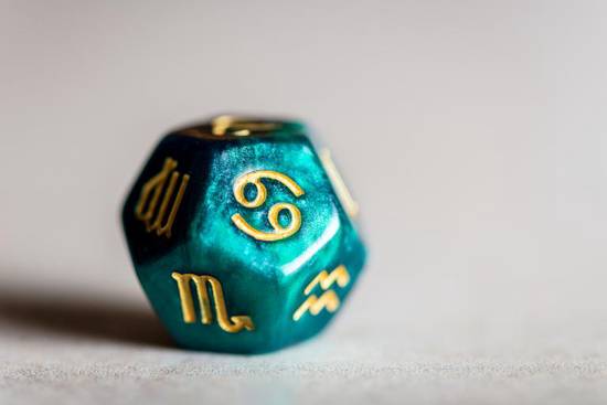 巨蟹座2023年感情运势(浪漫之年爱情甜蜜可期)