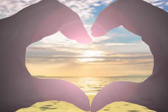 女人佩戴朱砂手串的好处(祛病强身招财进宝)