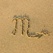 哪个星座能治射手座的不羁天性：揭秘天蝎座的克制法则